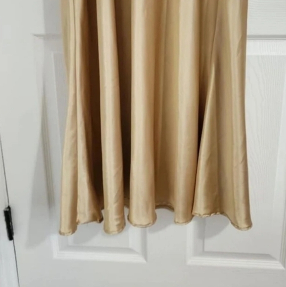 ASpeed Formal Dress Size Medium Maxi Long Elegant Sleeveless Gold Layered - Picture 3 of 12